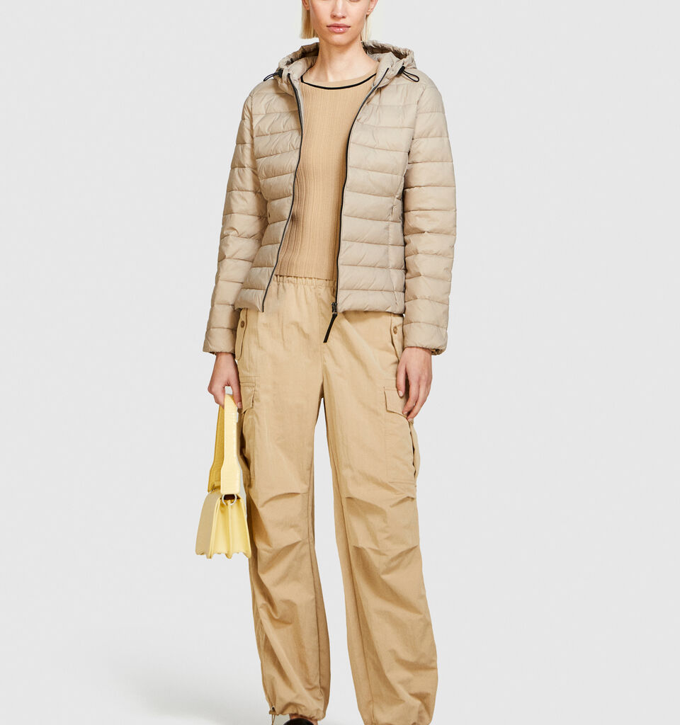 Padded slim comfort fit jacket - women's puffer jackets and coats - Beige | Sisley image number 1